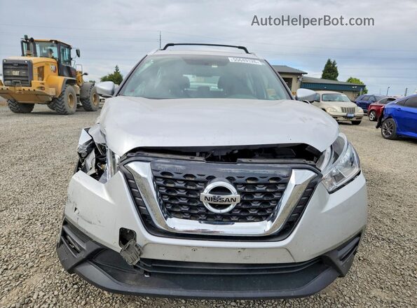 3N1CP5CU4KL470674 2019 NISSAN KICKS Серебряный Вид спереди