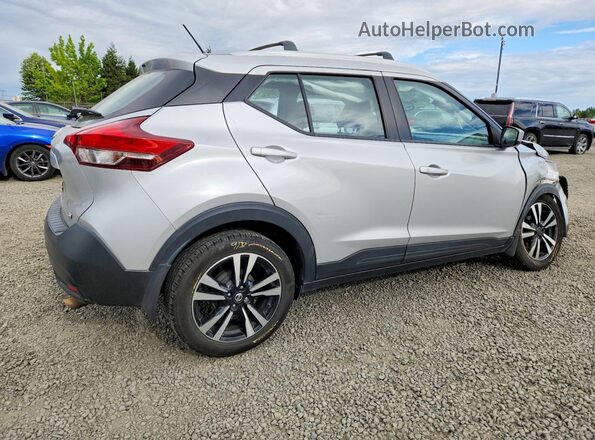 3N1CP5CU4KL470674 2019 NISSAN KICKS Серебряный Задняя правая четверть