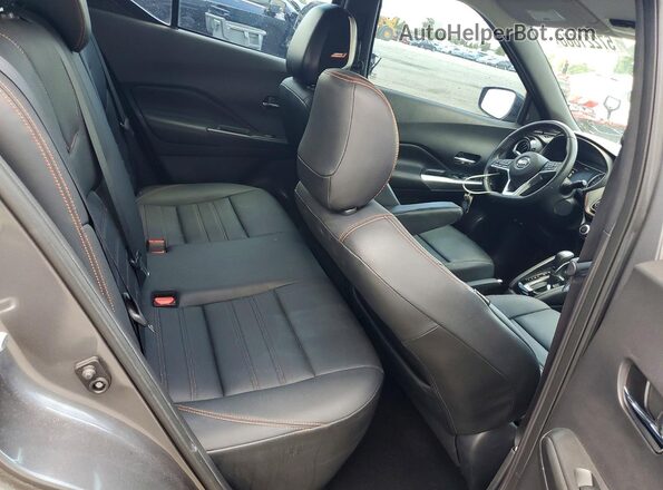 3N1CP5CU5JL501896 2018 NISSAN KICKS Gray Вид задньої частини салону