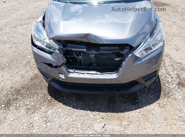 3N1CP5CU5JL519217 2018 NISSAN KICKS Gray Դիմացի տեսք
