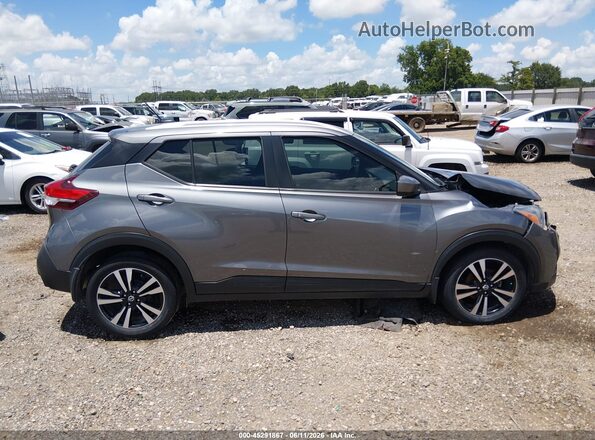 3N1CP5CU5JL519217 2018 NISSAN KICKS Gray Սալոնի 360 աստիճան տեսք