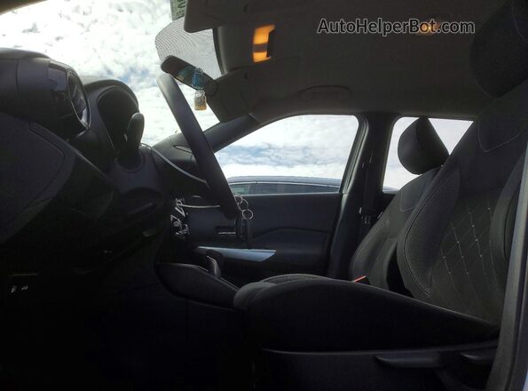 3N1CP5CU5KL510146 2019 NISSAN KICKS Белый Вид салона спереди