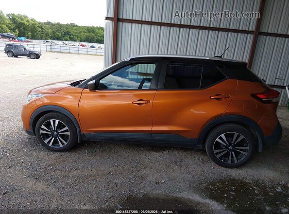 3N1CP5CU6KL502900 2019 NISSAN KICKS Orange Widok wnętrza z tyłu