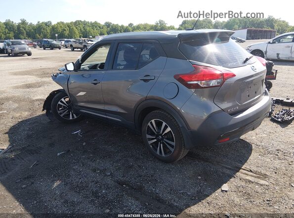3N1CP5CU7JL515993 2018 NISSAN KICKS Gray Trasero izquierdo