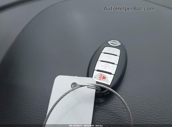 3N1CP5CU7JL530512 2018 NISSAN KICKS Серебряный Вид панели приборов