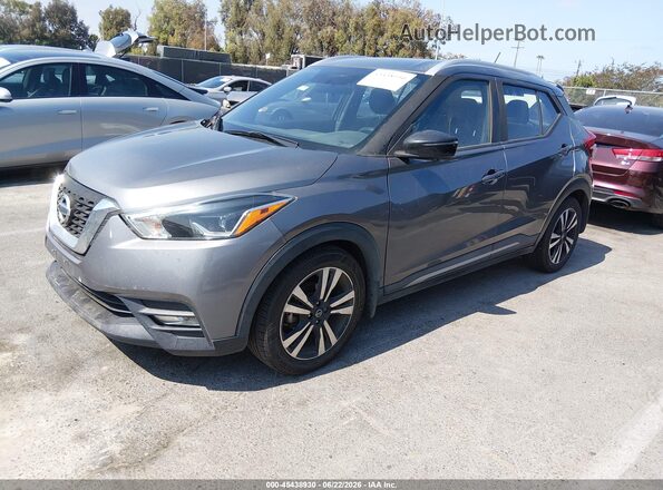 3N1CP5CU7JL546502 2018 NISSAN KICKS Gray Առջևի ձախ երեք քառորդ տեսարան