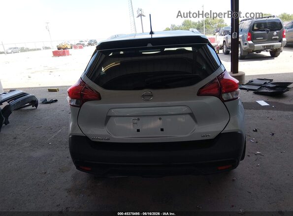 3N1CP5CU8JL510799 2018 NISSAN KICKS Silver 