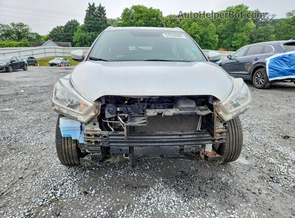 3N1CP5CU9JL526140 2018 NISSAN KICKS Silver Front view