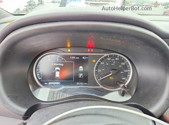 3N1CP5CU9JL526140 2018 NISSAN KICKS Silver Instrument cluster view