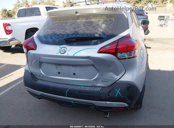 3N1CP5CU9KL477913 2019 NISSAN KICKS Silver Widok z przodu