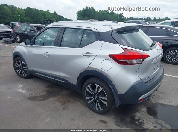 3N1CP5CU9KL531159 2019 NISSAN KICKS Silver Trasero izquierdo