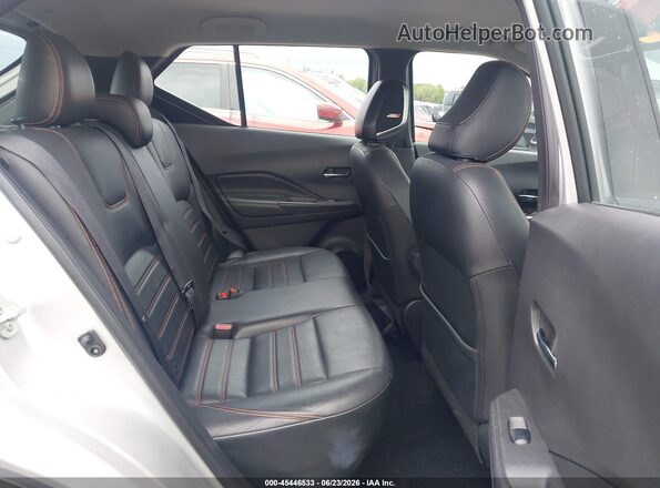 3N1CP5CU9KL531159 2019 NISSAN KICKS Silver Vista de la etiqueta del VIN