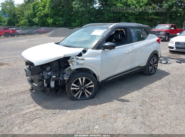 3N1CP5CU9KL563707 2019 NISSAN KICKS White წინა მარცხენა ხედი სამი მეოთხედიდან