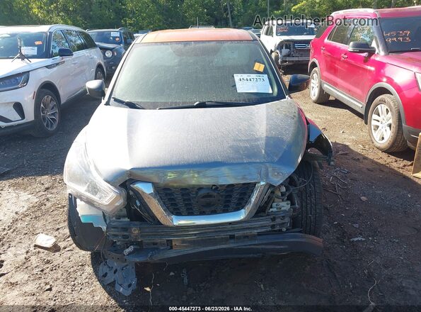 3N1CP5CUXJL518466 2018 NISSAN KICKS Gray Rear interior view