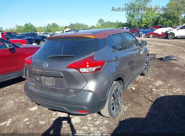 3N1CP5CUXJL518466 2018 NISSAN KICKS Gray Rear right