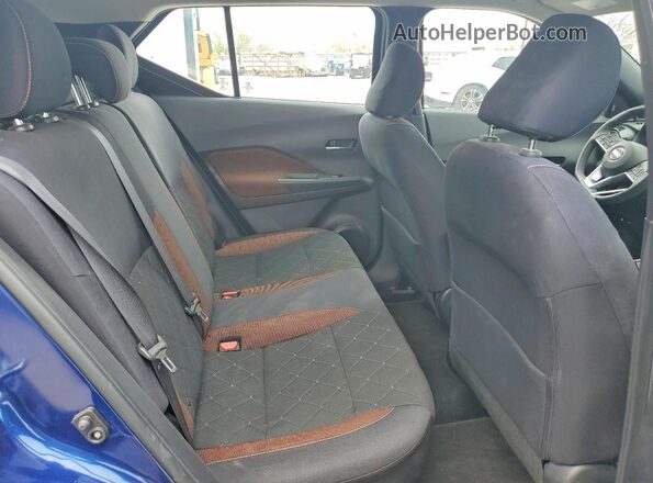 3N1CP5CUXJL534957 2018 NISSAN KICKS Blue Вид задньої частини салону