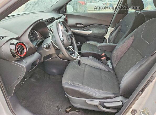 3N1CP5CUXJL545375 2018 NISSAN KICKS White Widok wnętrza z przodu