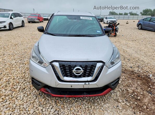 3N1CP5CUXJL545375 2018 NISSAN KICKS White Widok z przodu