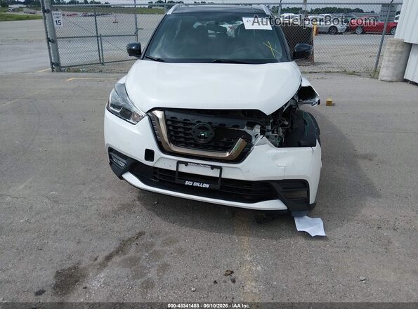 3N1CP5CUXKL506352 2019 NISSAN KICKS Белый Вид спереди