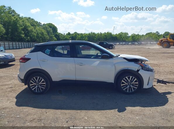 3N1CP5CV0ML565051 2021 NISSAN KICKS Белый Вид задней части салона