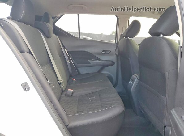 3N1CP5CV0PL497161 2023 NISSAN KICKS White Widok wnętrza z tyłu
