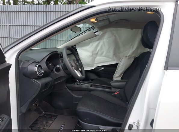 3N1CP5CV0RL480718 2024 NISSAN KICKS White Front interior view