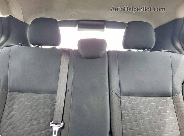 3N1CP5CV0RL503043 2024 NISSAN KICKS Gray Widok tylnych siedzeń
