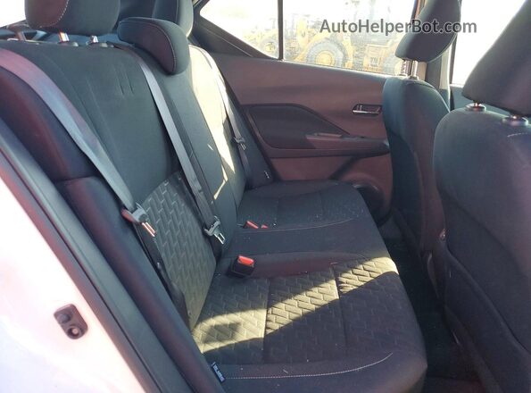 3N1CP5CV0RL507206 2024 NISSAN KICKS White უკანა სავარძლების ხედი