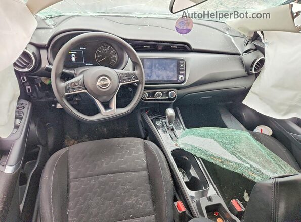 3N1CP5CV0RL525706 2024 NISSAN KICKS Серый Вид панели приборов