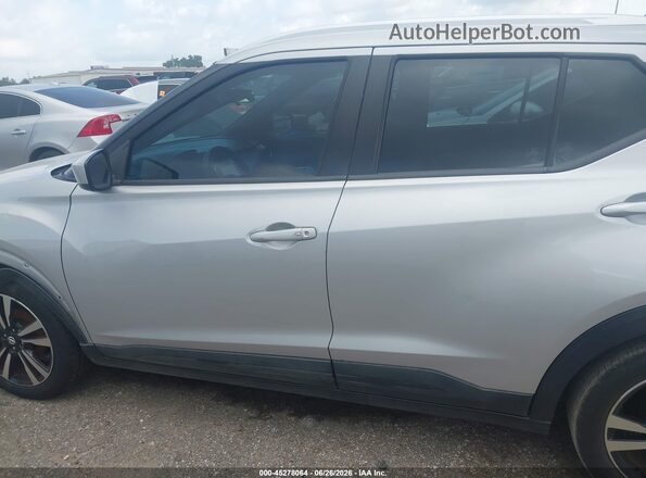 3N1CP5CV1LL497471 2020 NISSAN KICKS Silver Widok wnętrza z tyłu