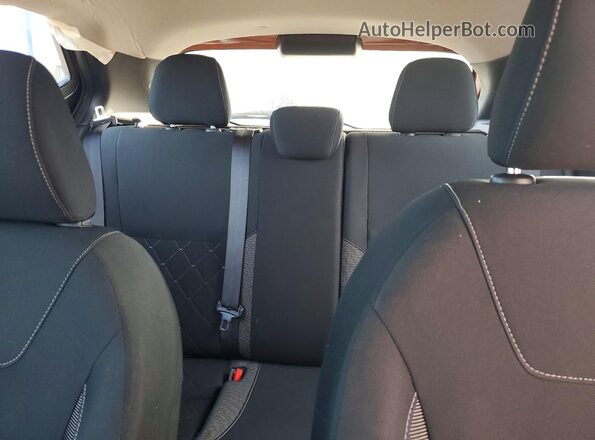 3N1CP5CV1LL499740 2020 NISSAN KICKS Orange Rear seats view