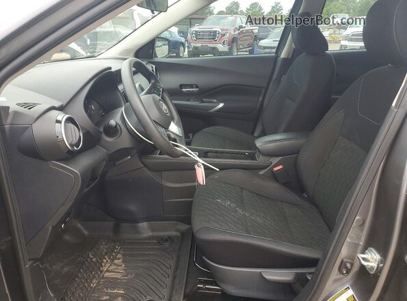3N1CP5CV1PL507244 2023 NISSAN KICKS Gray Vista interior delantera