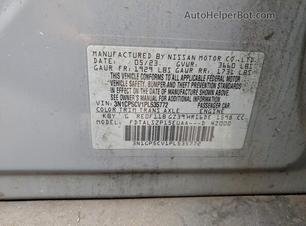 3N1CP5CV1PL535772 2023 NISSAN KICKS Silver Vista de la etiqueta del VIN