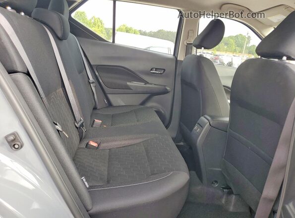3N1CP5CV1RL545141 2024 NISSAN KICKS Blue Rear seats view