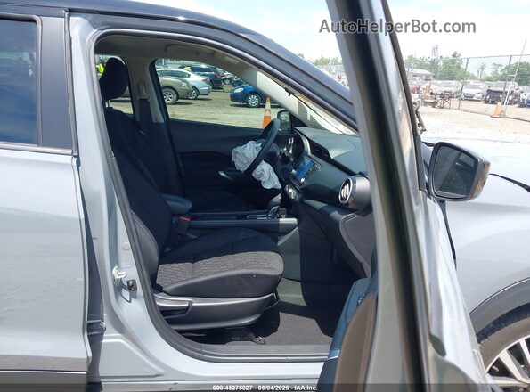 3N1CP5CV2PL522089 2023 NISSAN KICKS Серый Вид салона спереди