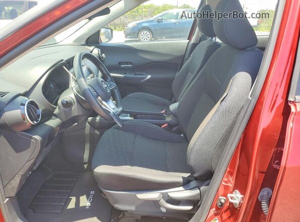 3N1CP5CV2RL549277 2024 NISSAN KICKS Red Вид салону спереду