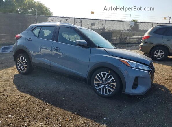 3N1CP5CV3PL573813 2023 NISSAN KICKS Gray Delantero derecho