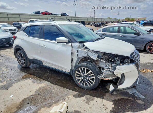3N1CP5CV4NL527727 2022 NISSAN KICKS Белый Передняя правая четверть