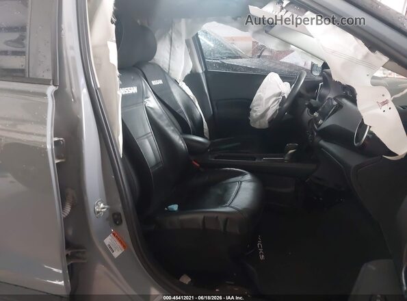 3N1CP5CV5ML513561 2021 NISSAN KICKS Серый Вид салона спереди