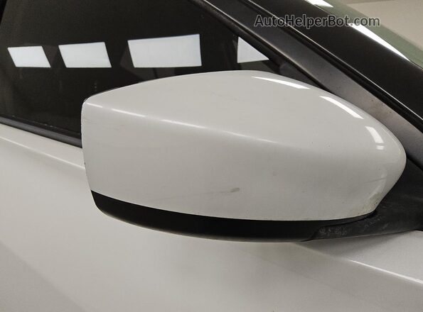 3N1CP5CV6PL517588 2023 NISSAN KICKS White 