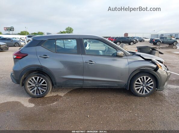 3N1CP5CV7ML555083 2021 NISSAN KICKS Gray Սալոնի հետևի տեսք