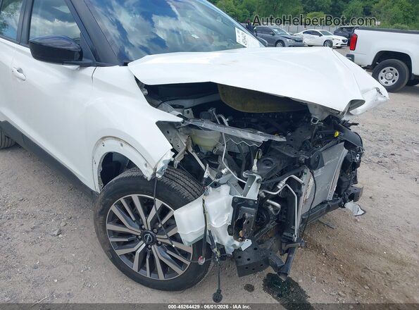 3N1CP5CV7PL557291 2023 NISSAN KICKS Белый Вид спереди