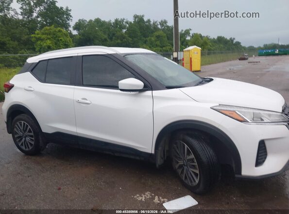 3N1CP5CV7RL514962 2024 NISSAN KICKS White Rear interior view