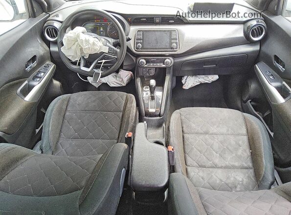 3N1CP5CV8LL555401 2020 NISSAN KICKS White Вид панелі приладів