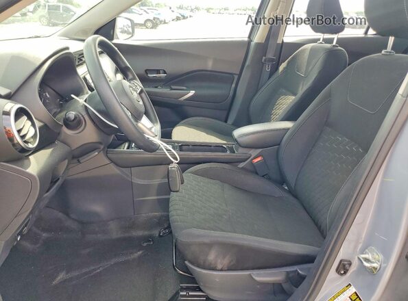 3N1CP5CV8PL497098 2023 NISSAN KICKS Gray Vista interior delantera