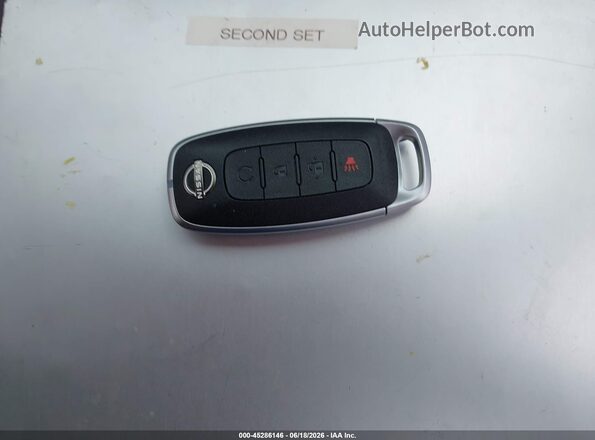 3N1CP5CV8RL520236 2024 NISSAN KICKS Gray წინა პანელის ხედი