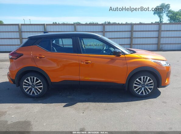 3N1CP5CV9NL520451 2022 NISSAN KICKS Orange Rear interior view