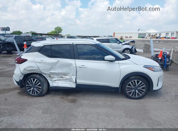 3N1CP5CV9PL522669 2023 NISSAN KICKS White Вид задньої частини салону