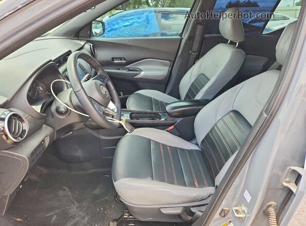 3N1CP5DV0RL518060 2024 NISSAN KICKS Gray Vista interior delantera