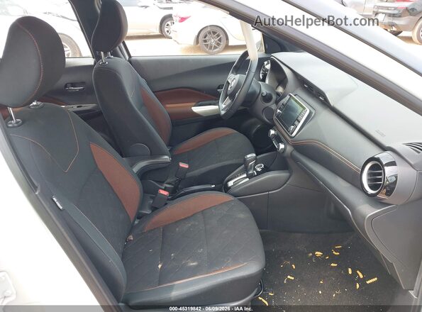 3N1CP5DV1LL531231 2020 NISSAN KICKS Белый Вид салона спереди